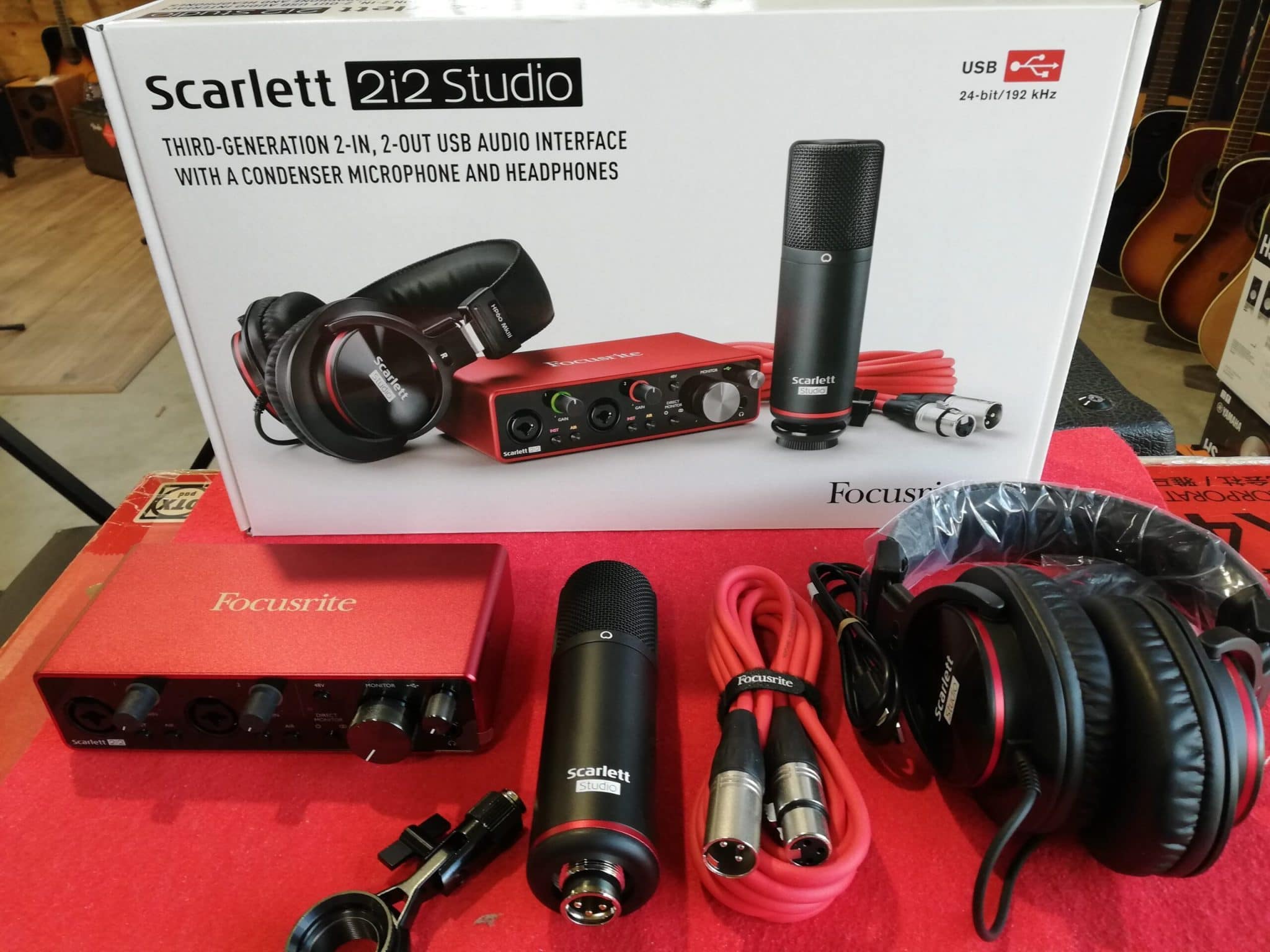 Focusrite Scarlett 2i2 Studio 3rd Gen. Bundle - Muzik Station